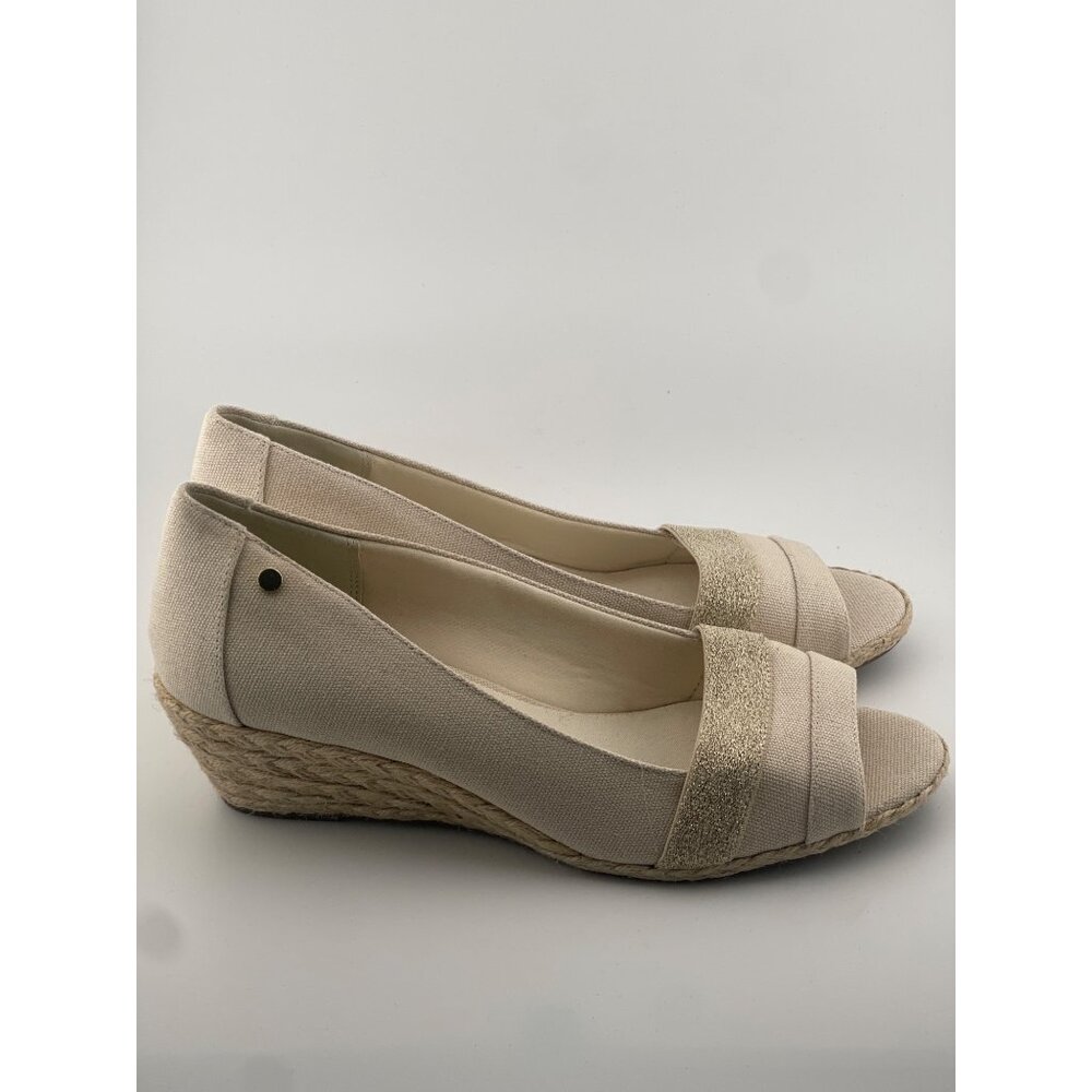 Aubrey Lynn Size 8.5 Color Natural Canvas with glitter & gold accent Espadrille